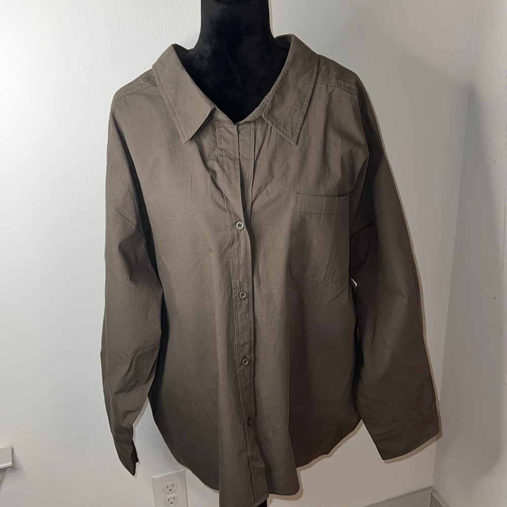 Fashion Nova Bianca oversized‎ Poplin Top Olive Green buttoned down boxy shirt L